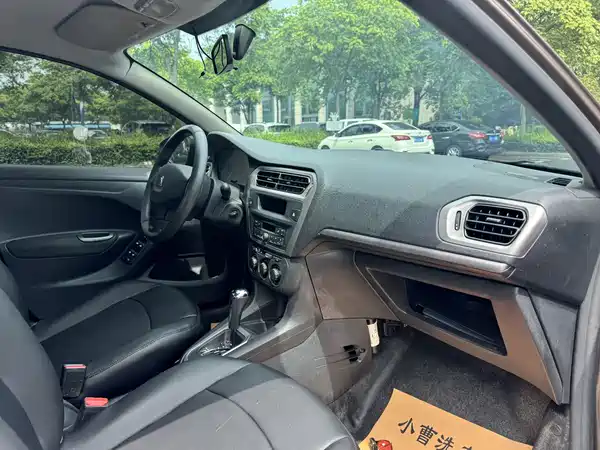 Peugeot 301 2015