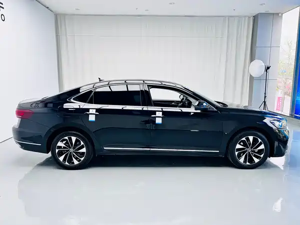 Volkswagen Passat 2023