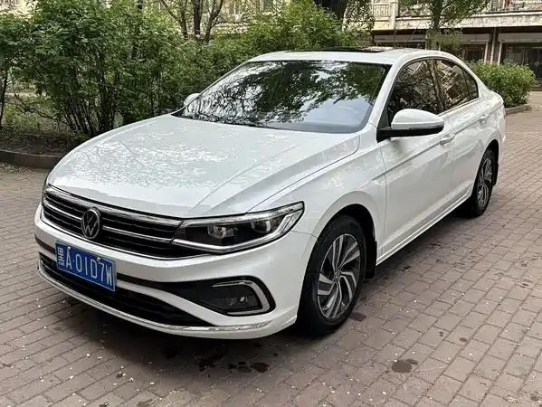 Volkswagen Bora 2023