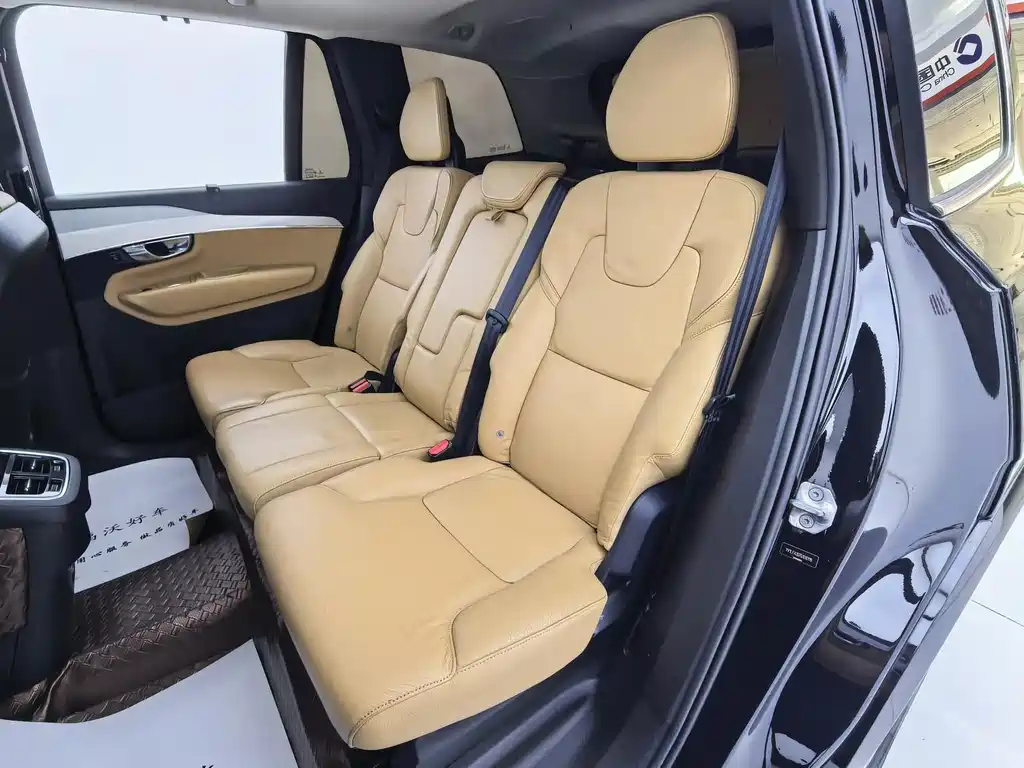 Volvo XC90 2016 — фото 15