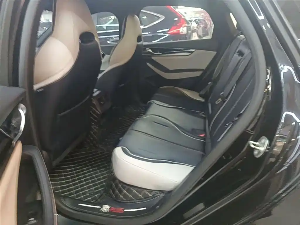 BYD Qin PLUS 2022 — фото 16