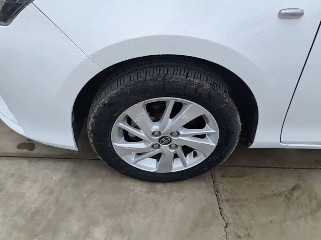 Toyota Yaris L 2019 — фото 23