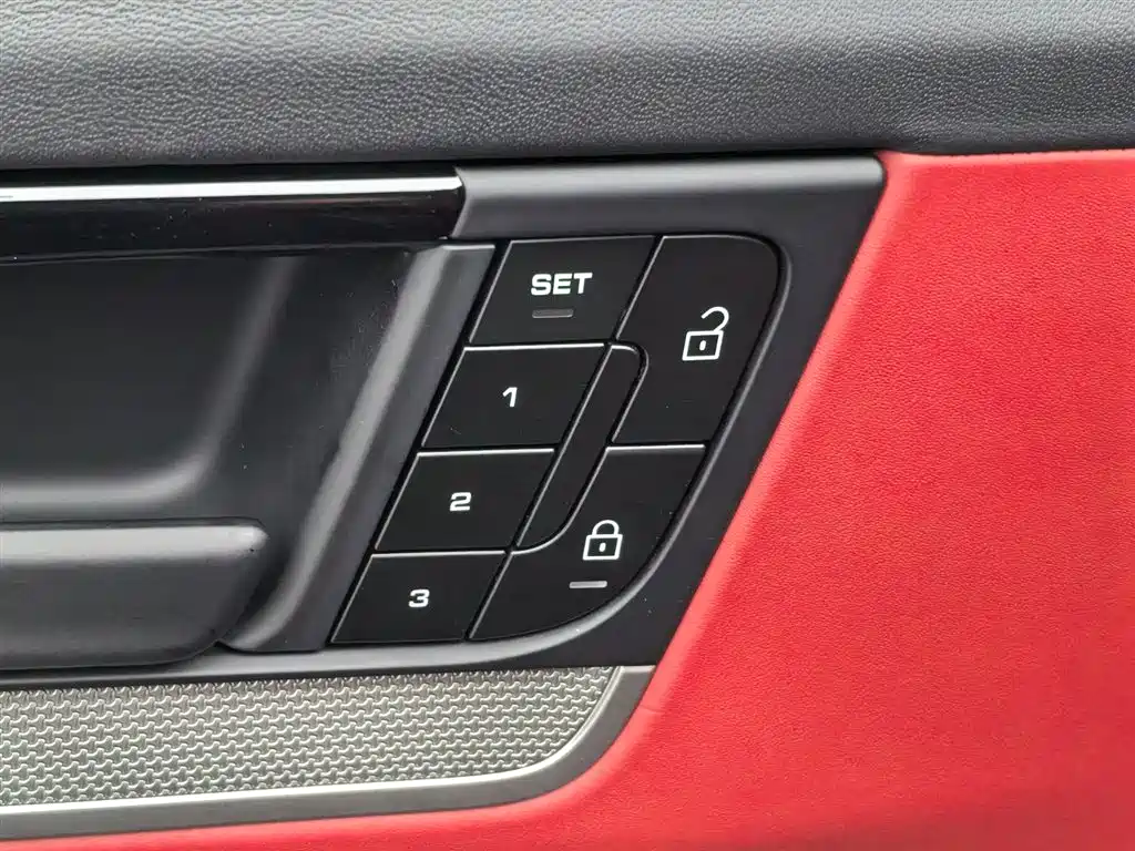 Porsche Cayenne 2025 — фото 26