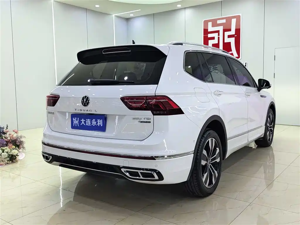 Volkswagen Tiguan L 2022 — фото 6