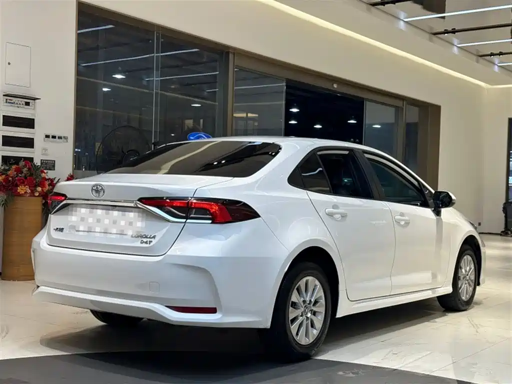 Toyota Corolla 2020 — фото 14
