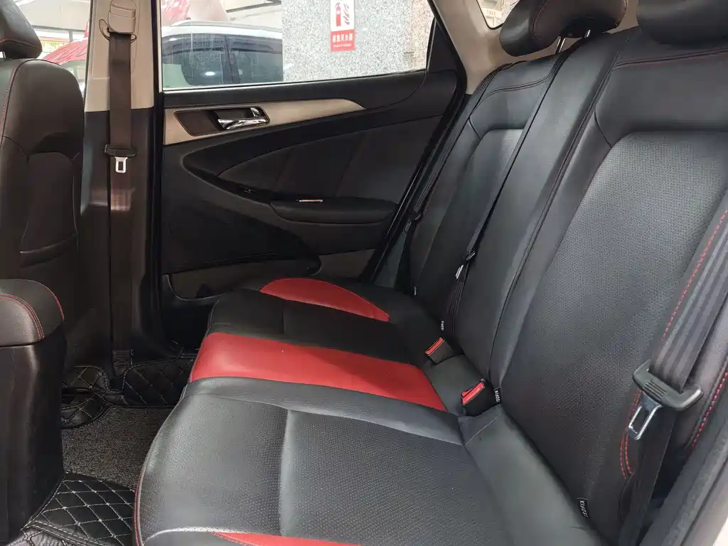 Changan Eado XT 2016
