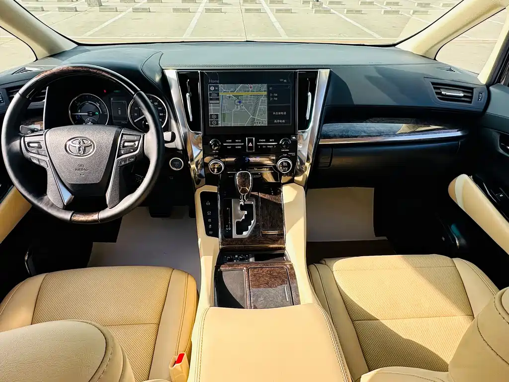 Toyota Vellfire 2021 — фото 31