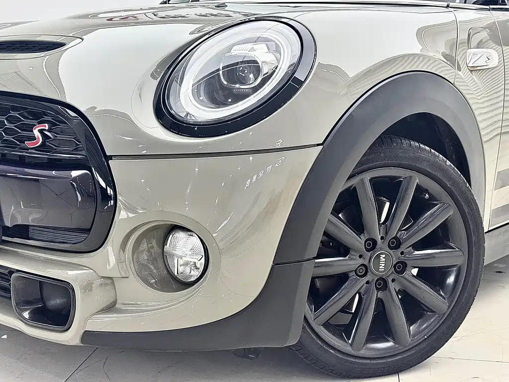 MINI MINI 2018