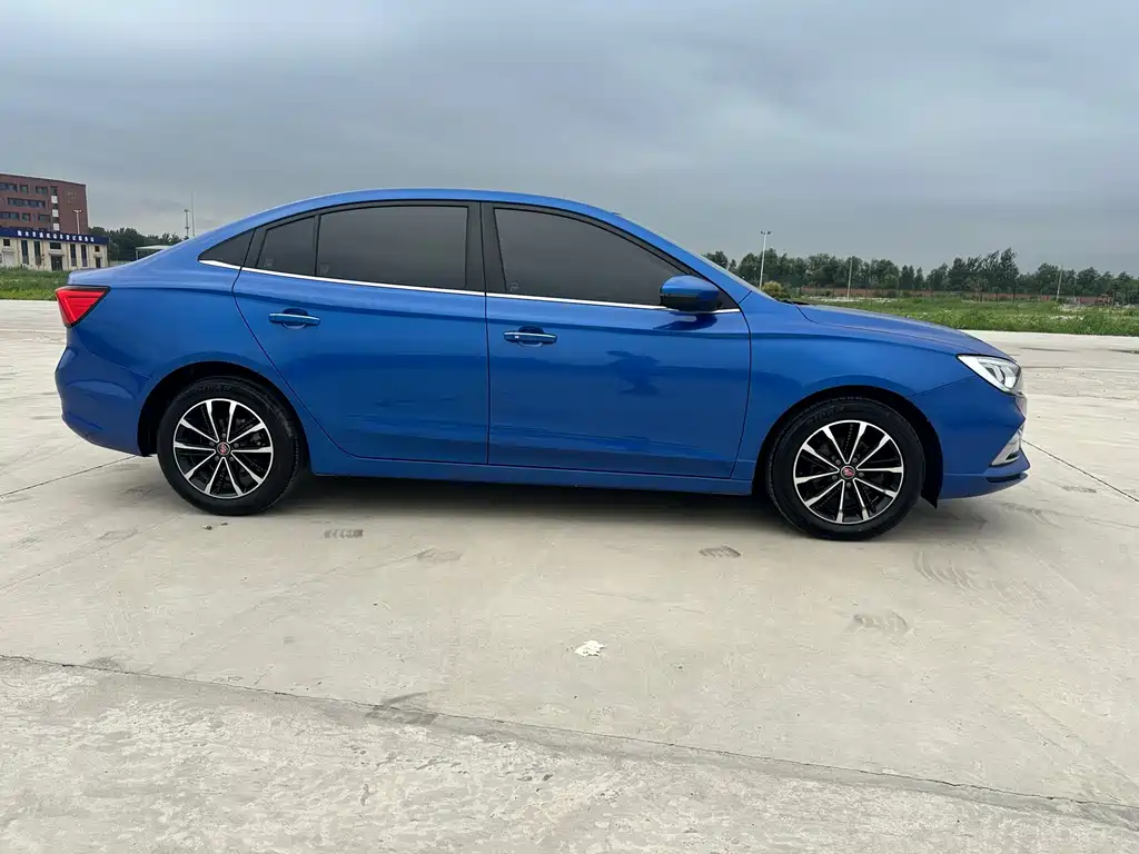 Roewe i5 2020