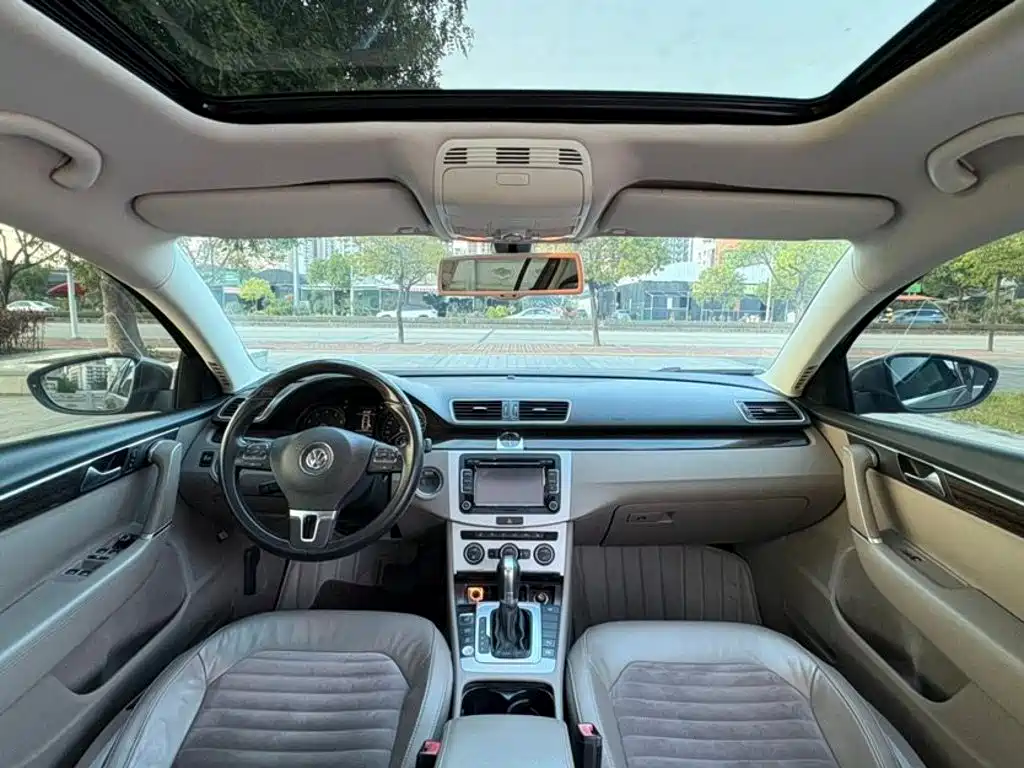 Volkswagen Magotan 2014