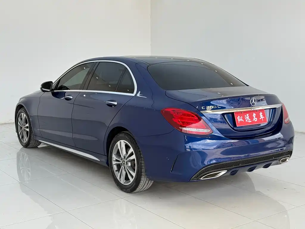 Mercedes-Benz C-Class 2018 — фото 19