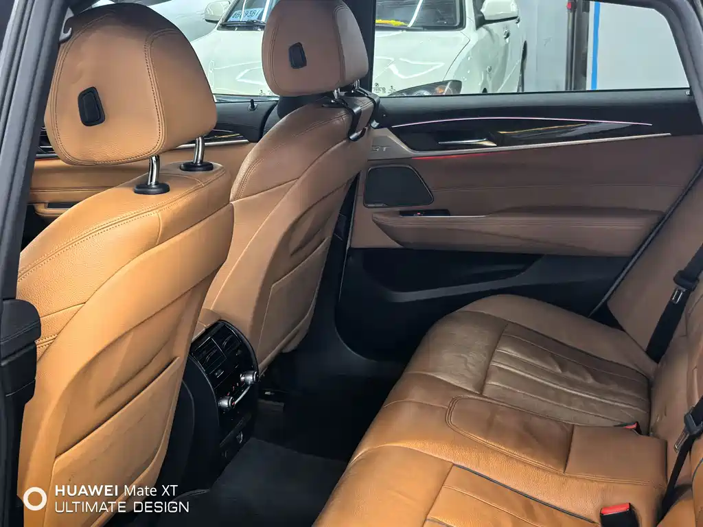 BMW 6 Series GT 2019 — фото 8