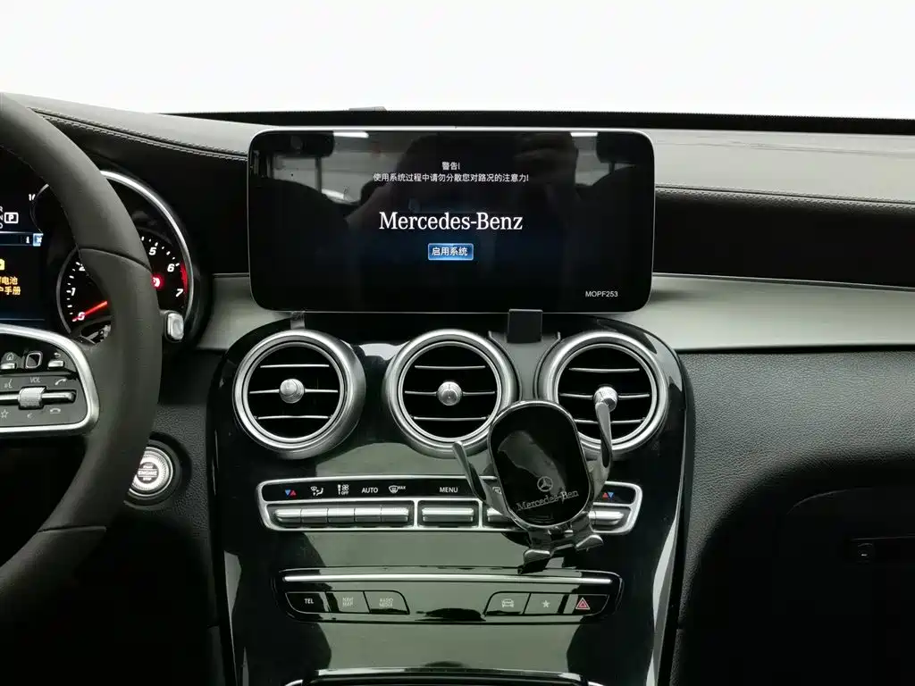 Mercedes-Benz GLC 2020 — фото 12