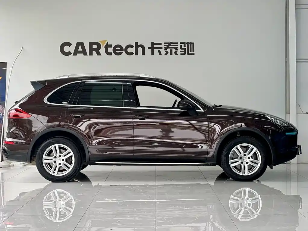 Porsche Cayenne 2017 — фото 4