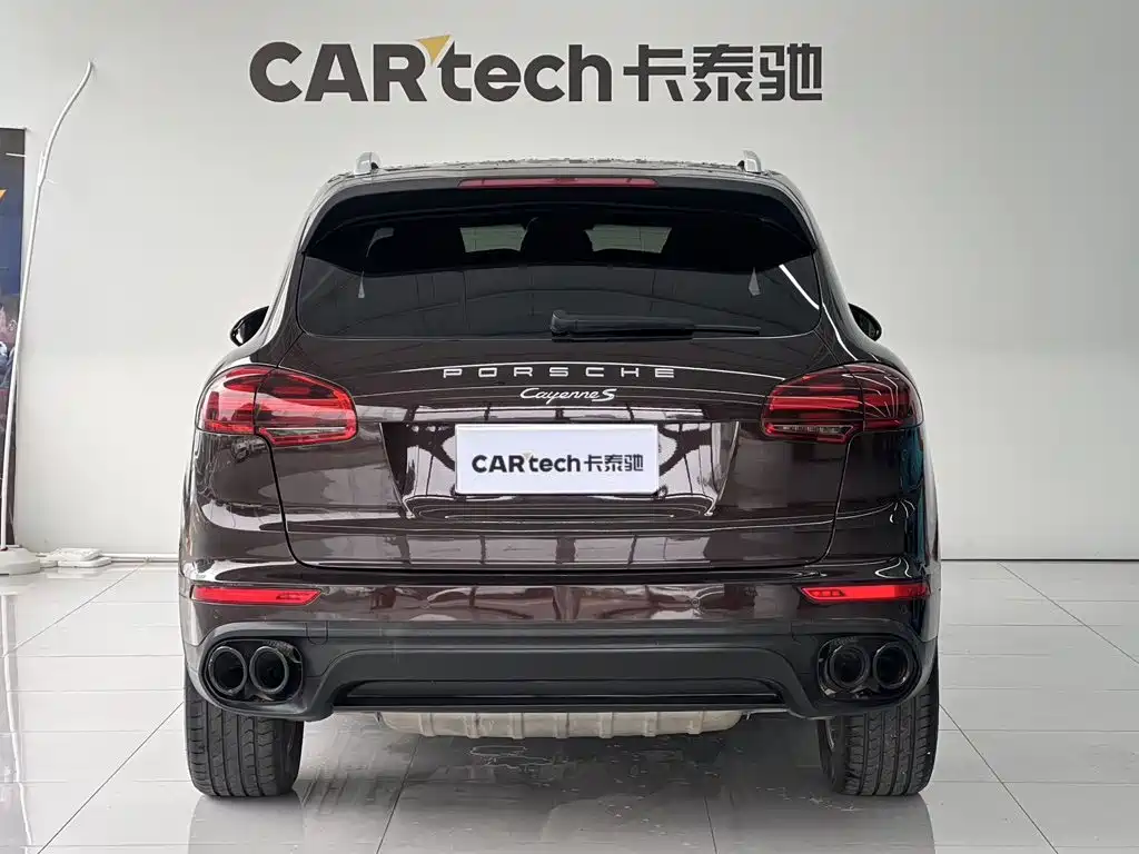 Porsche Cayenne 2017 — фото 6