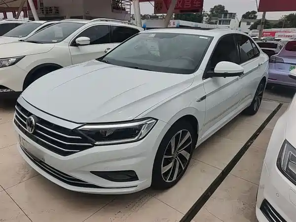 Volkswagen Sagitar 2021