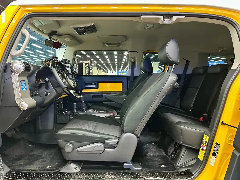Toyota FJ Cruiser 2019 — фото 5