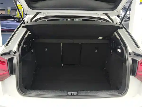 Audi Q2L 2021