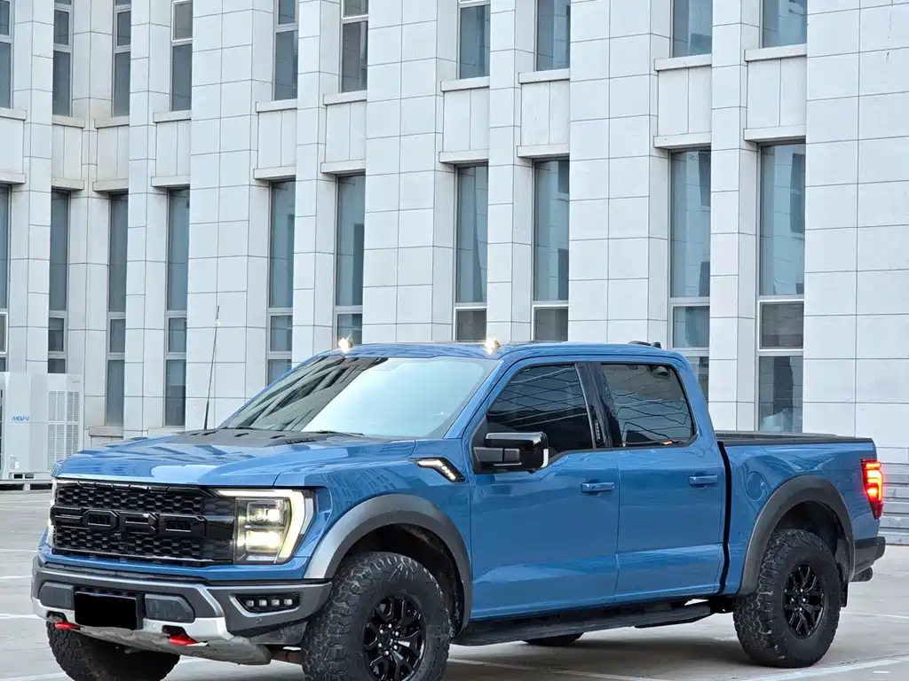 Ford F-150 Raptor 2023 — фото 1