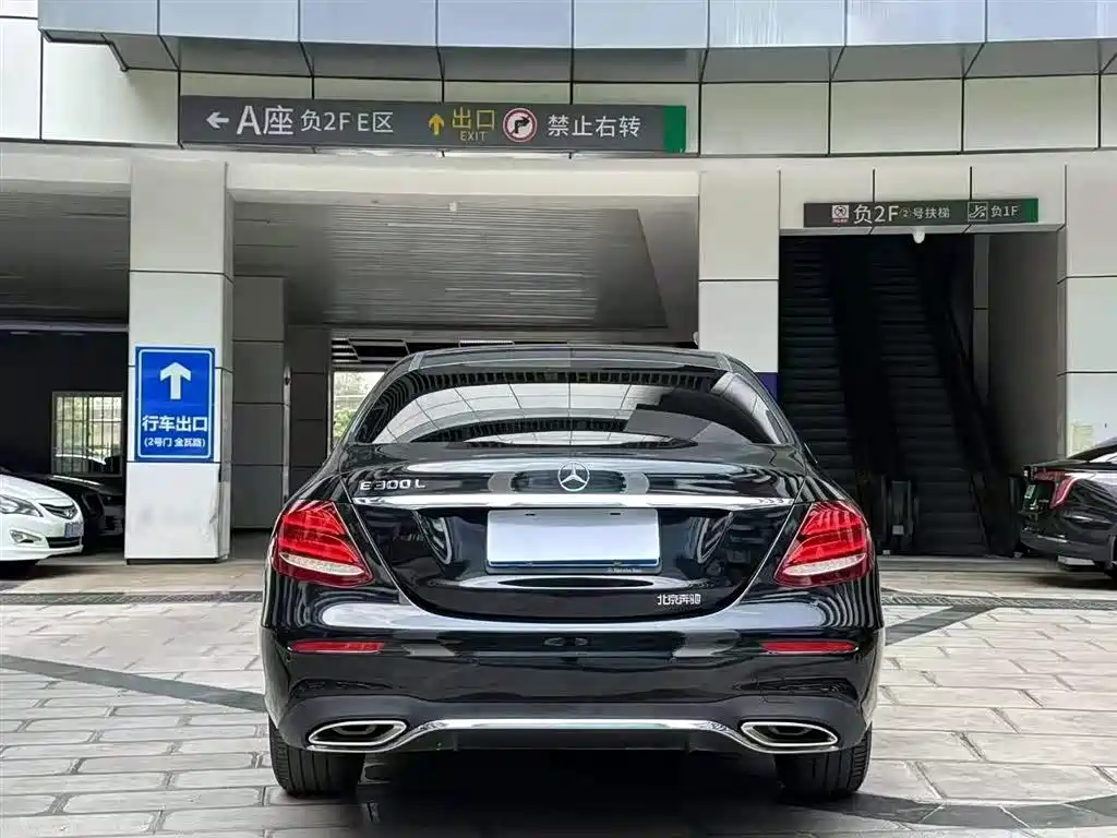 Mercedes-Benz E-Class 2018 — фото 8