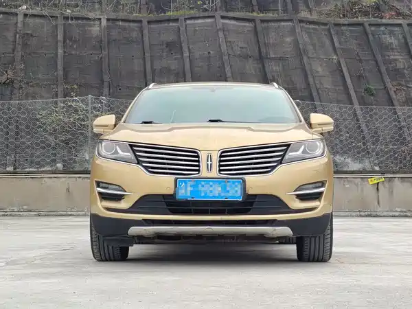 Lincoln MKC 2015