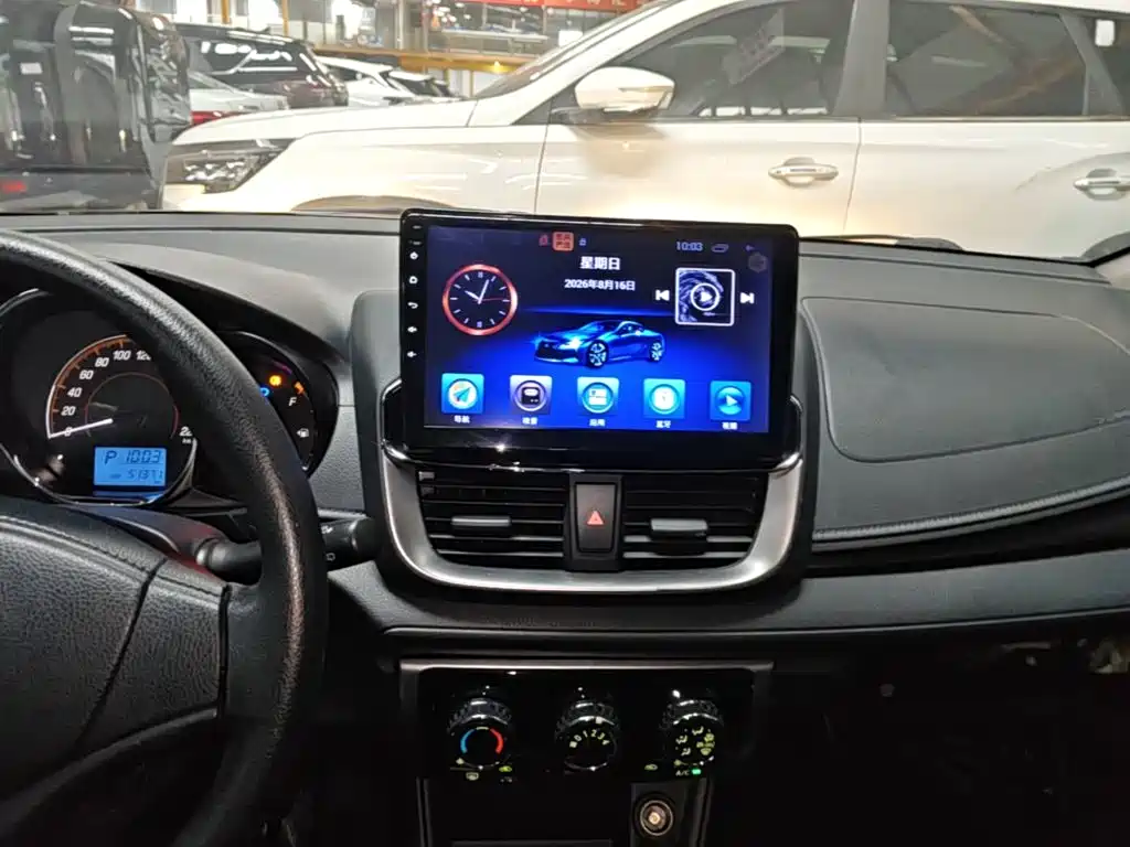 Toyota Yaris L 2020 — фото 13