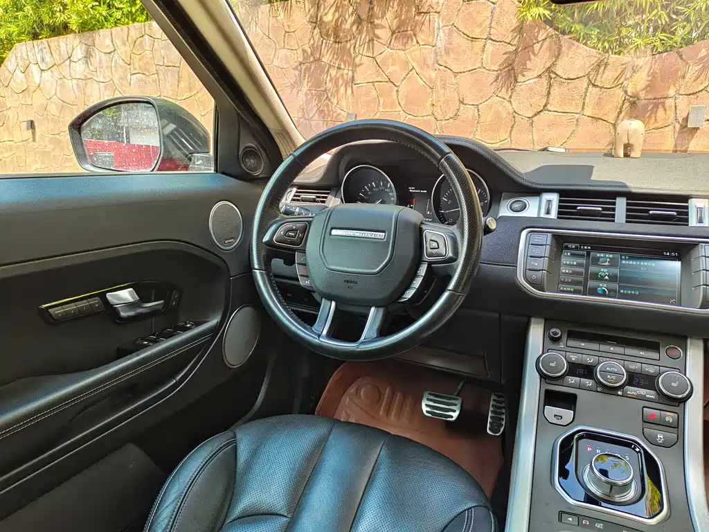 Land Rover Evoque 2015 — фото 13