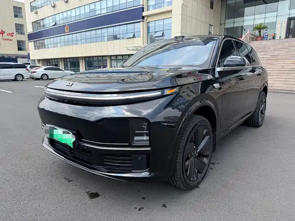 Li Auto L7 2025