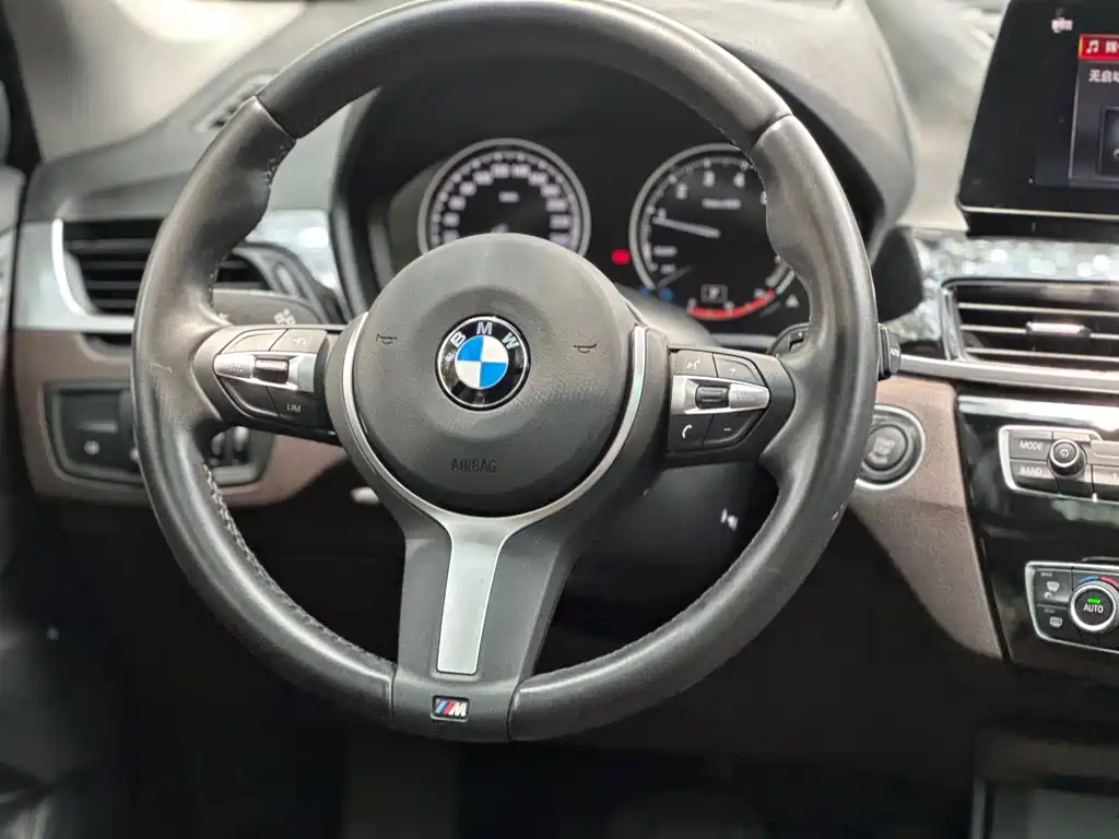 BMW X1 2023 — фото 12