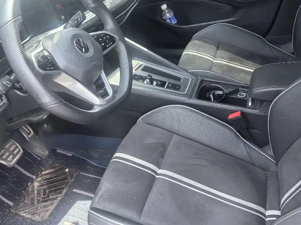 Volkswagen Golf 2022
