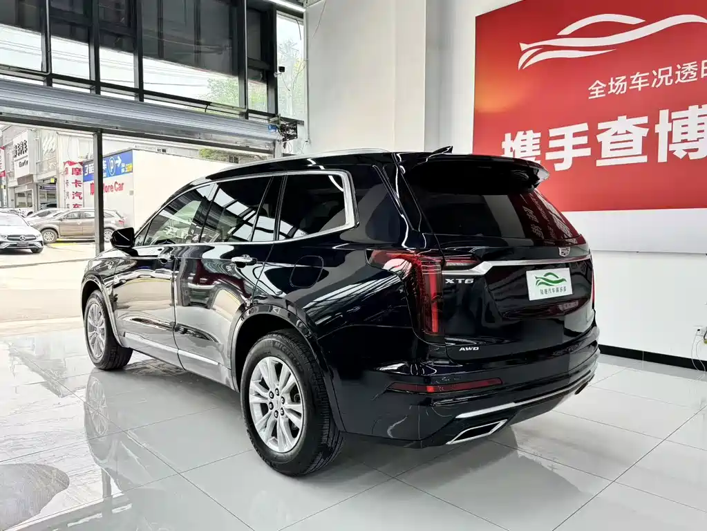 Cadillac XT6 2022 — фото 16