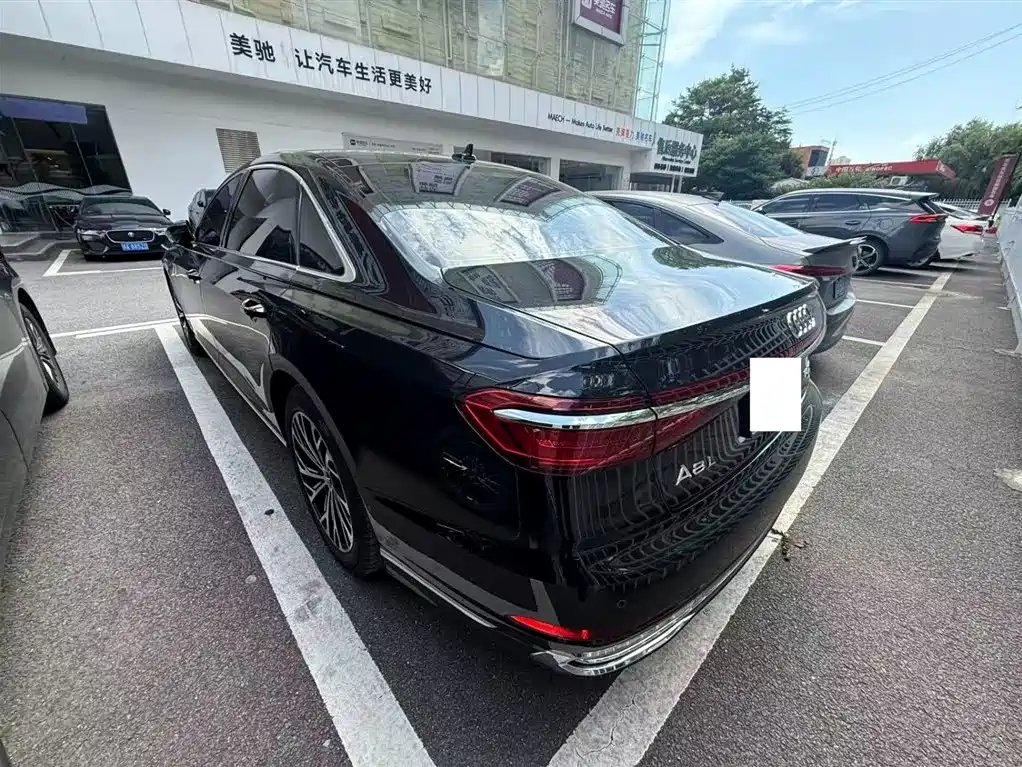 Audi A8 2019
