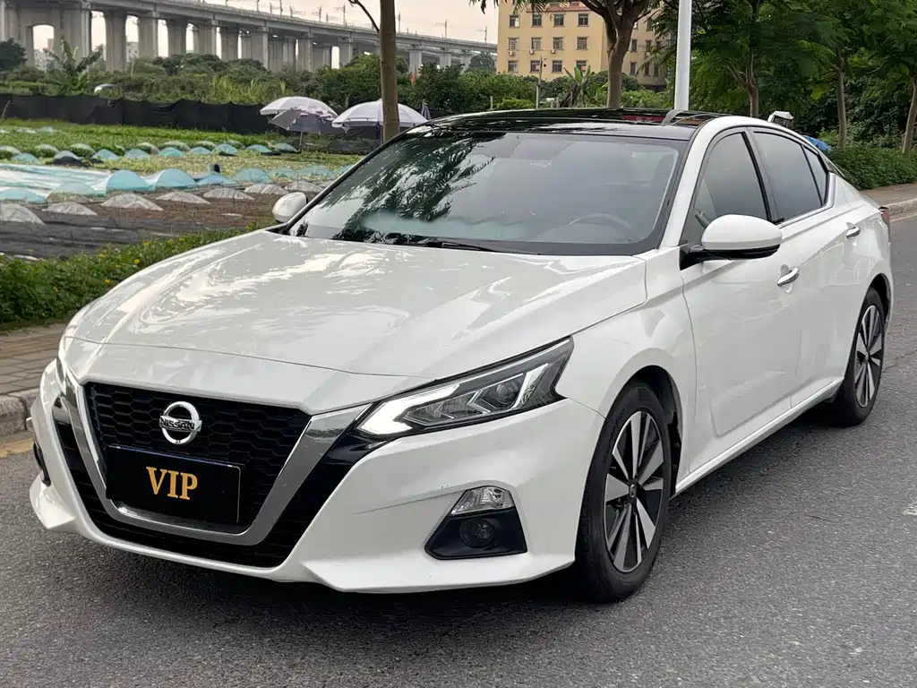 Nissan Teana 2021 — фото 1