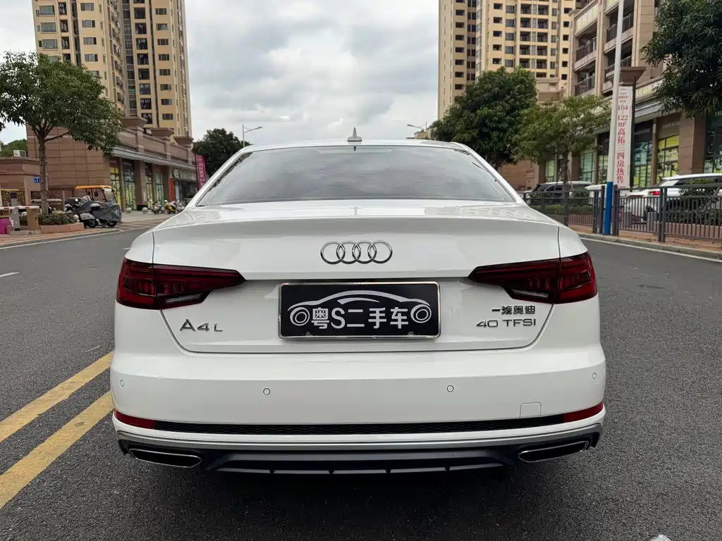 Audi A4L 2019 — фото 6
