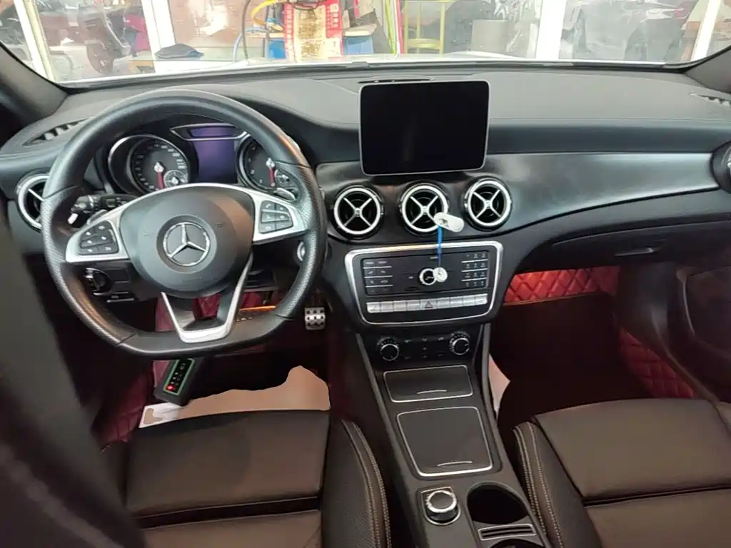 Mercedes-Benz GLA 2019 — фото 10