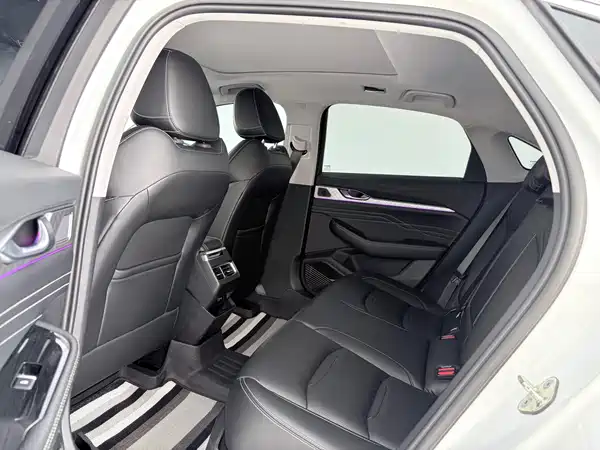 Geely Xingrui 2023