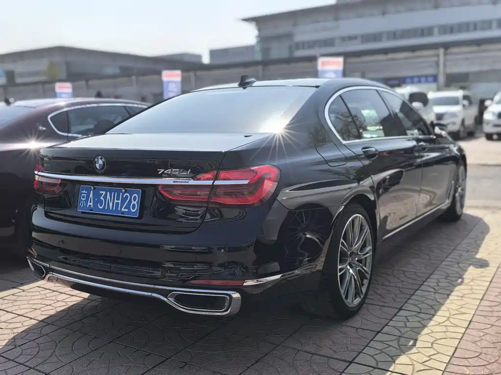 BMW 7 Series 2019 — фото 4