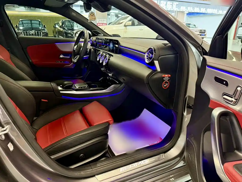 Mercedes-Benz A-Class AMG 2020 — фото 9