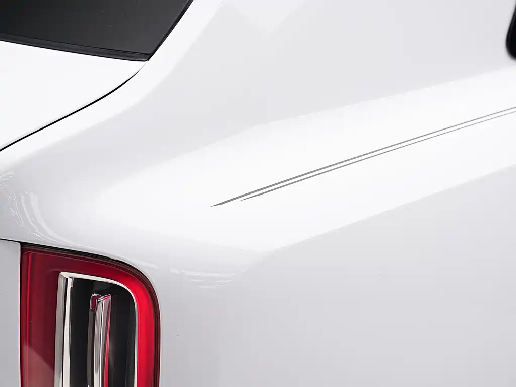 Rolls-Royce Cullinan 2021 — фото 10