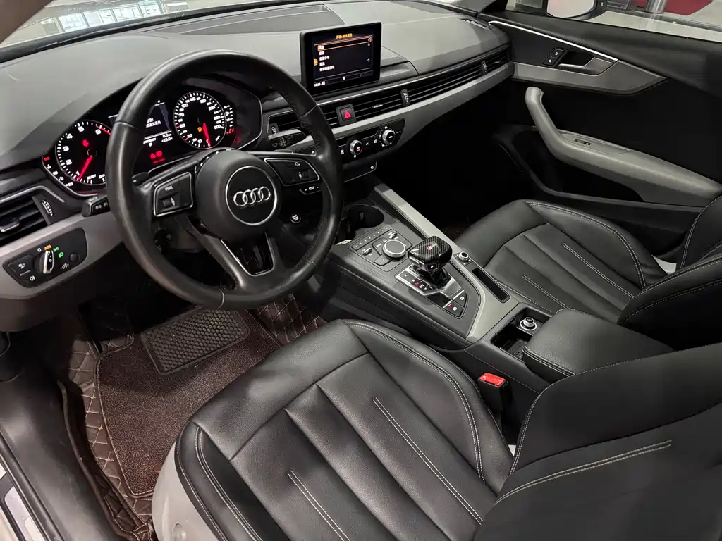 Audi A4L 2017