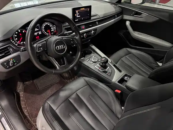 Audi A4L 2017