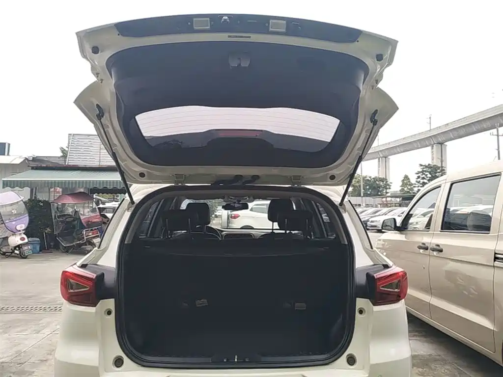 GAC Motor Trumpchi GS3 2019 — фото 19