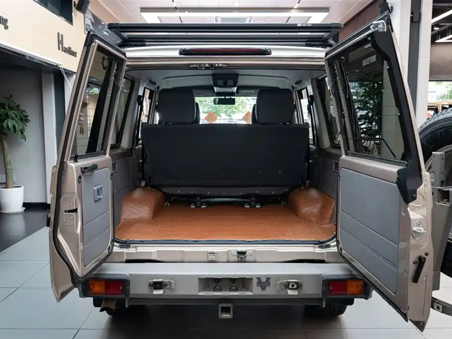 Toyota Land Cruiser 2020 — фото 7