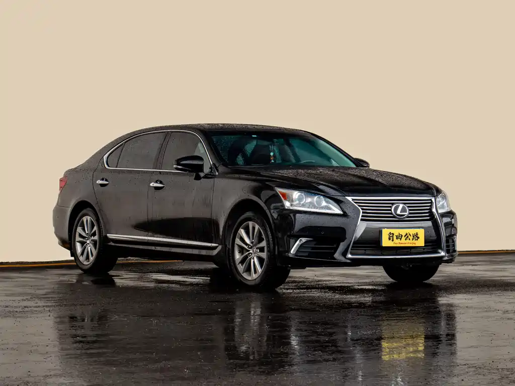 Lexus LS 2015 — фото 3