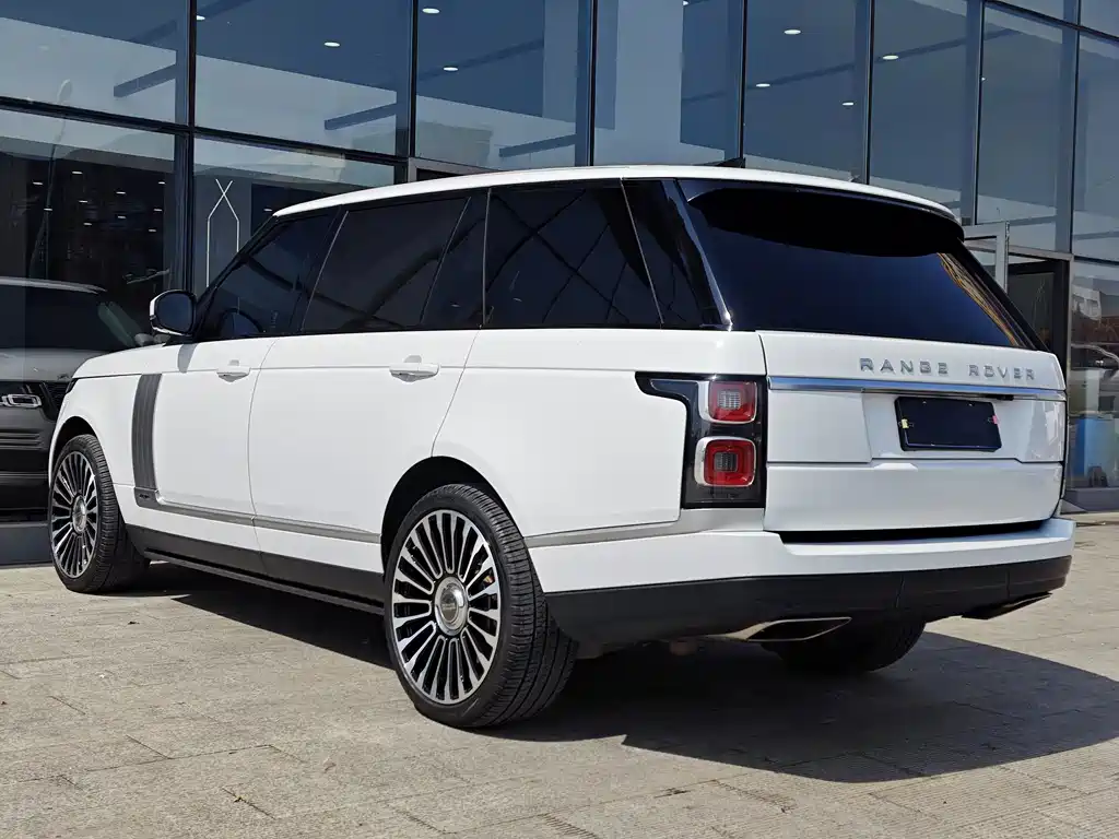 Land Rover Range Rover 2020 — фото 6