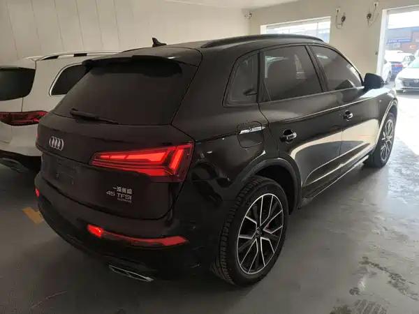 Audi Q5L 2024