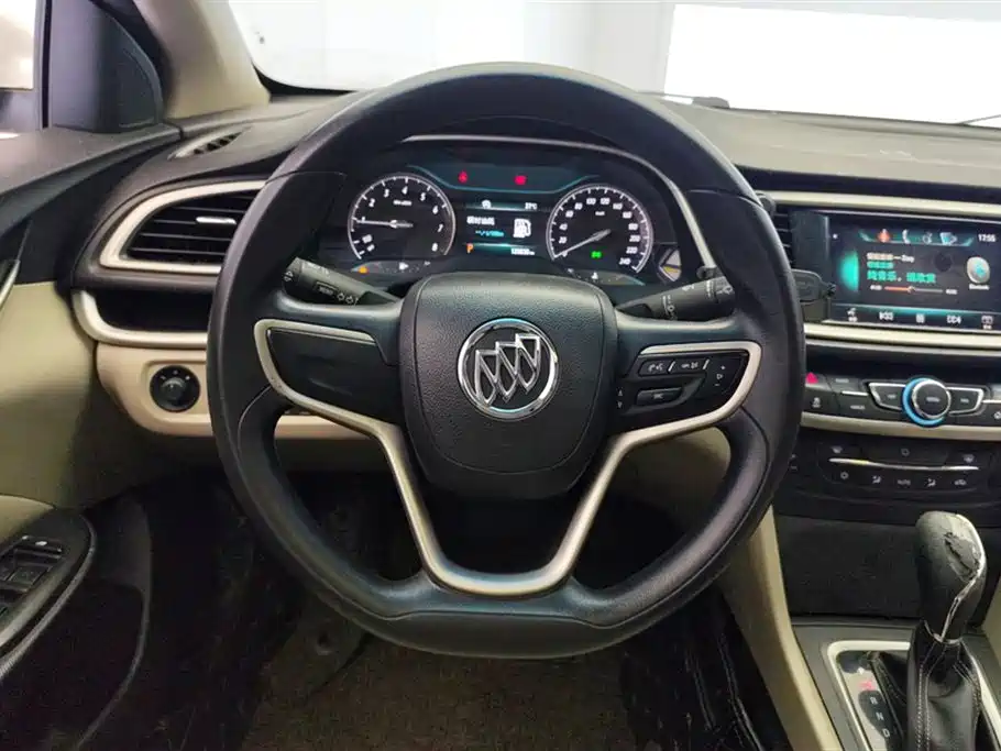 Buick Excelle 2015 — фото 15
