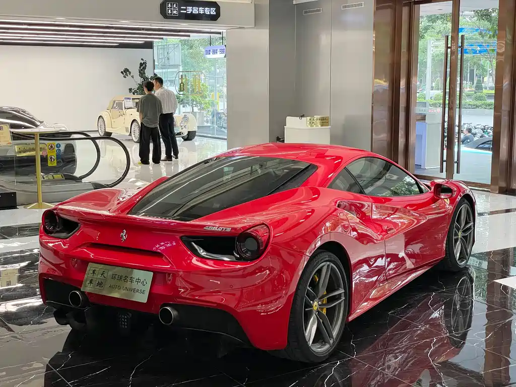 Ferrari 488 2016 — фото 19