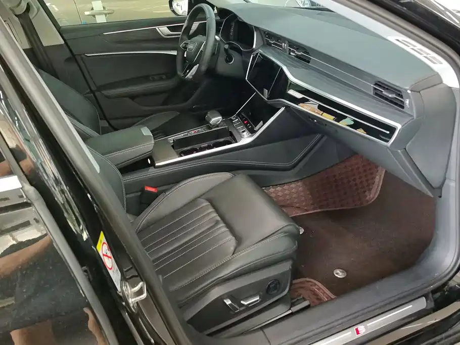 Audi A6L 2023