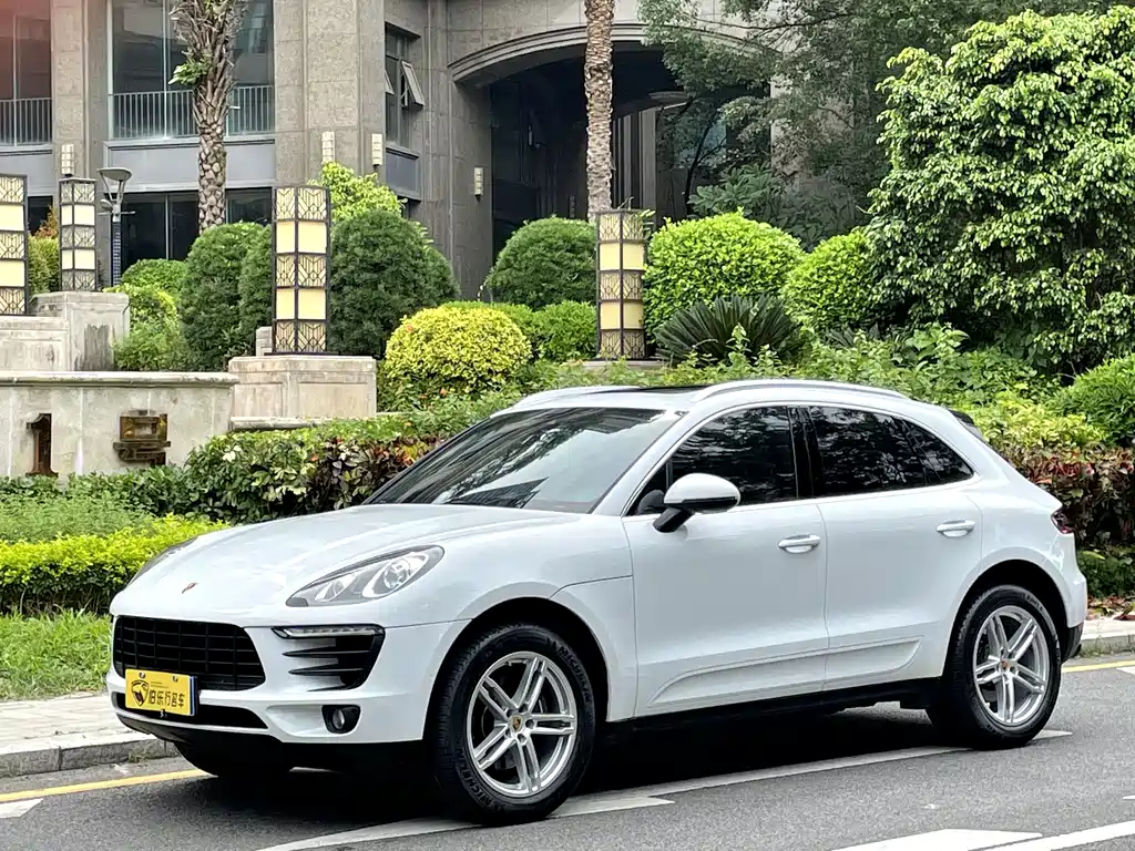 Porsche Macan 2018 — фото 1
